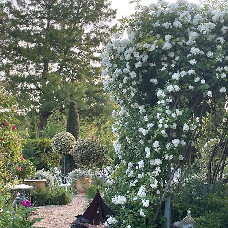 Les Jardins Haute Couture Huismes Eksteriør billede