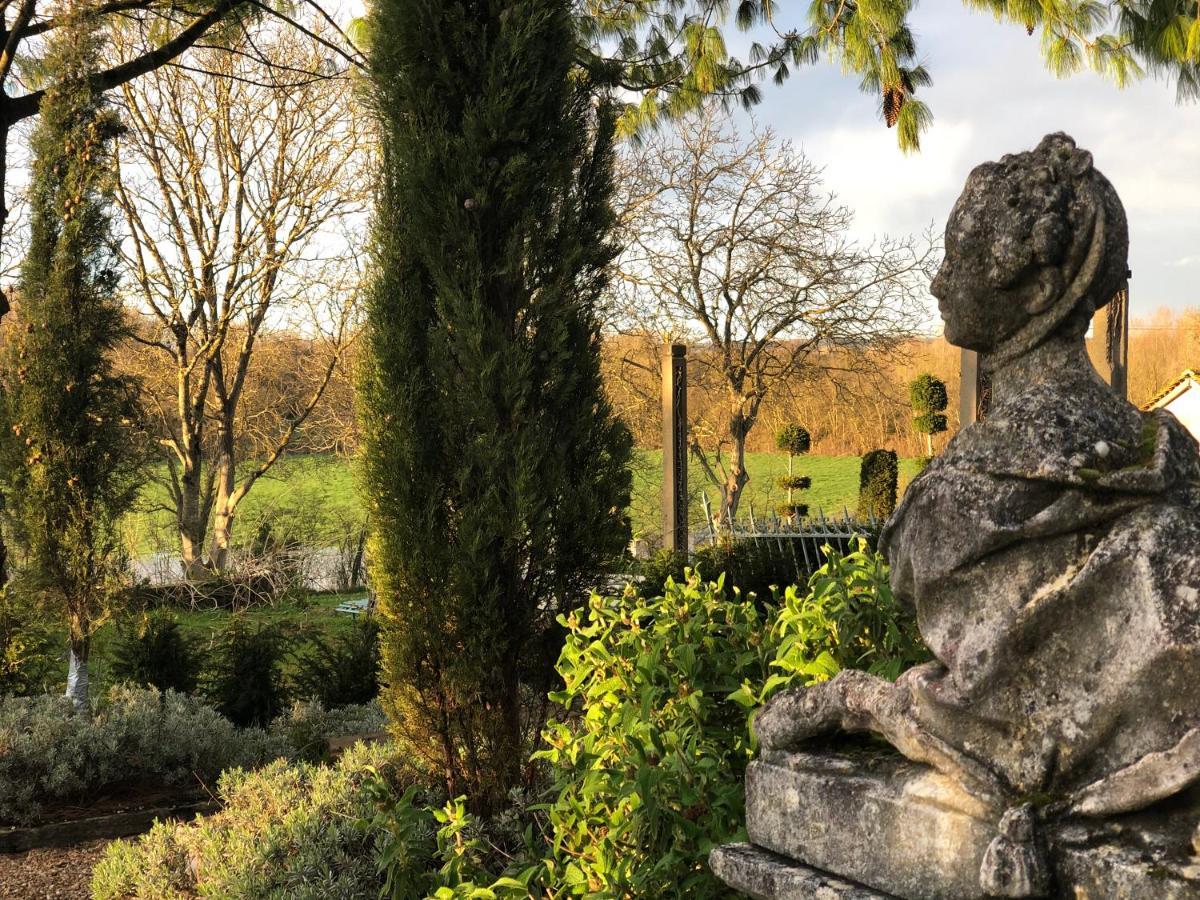 Les Jardins Haute Couture Huismes Eksteriør billede