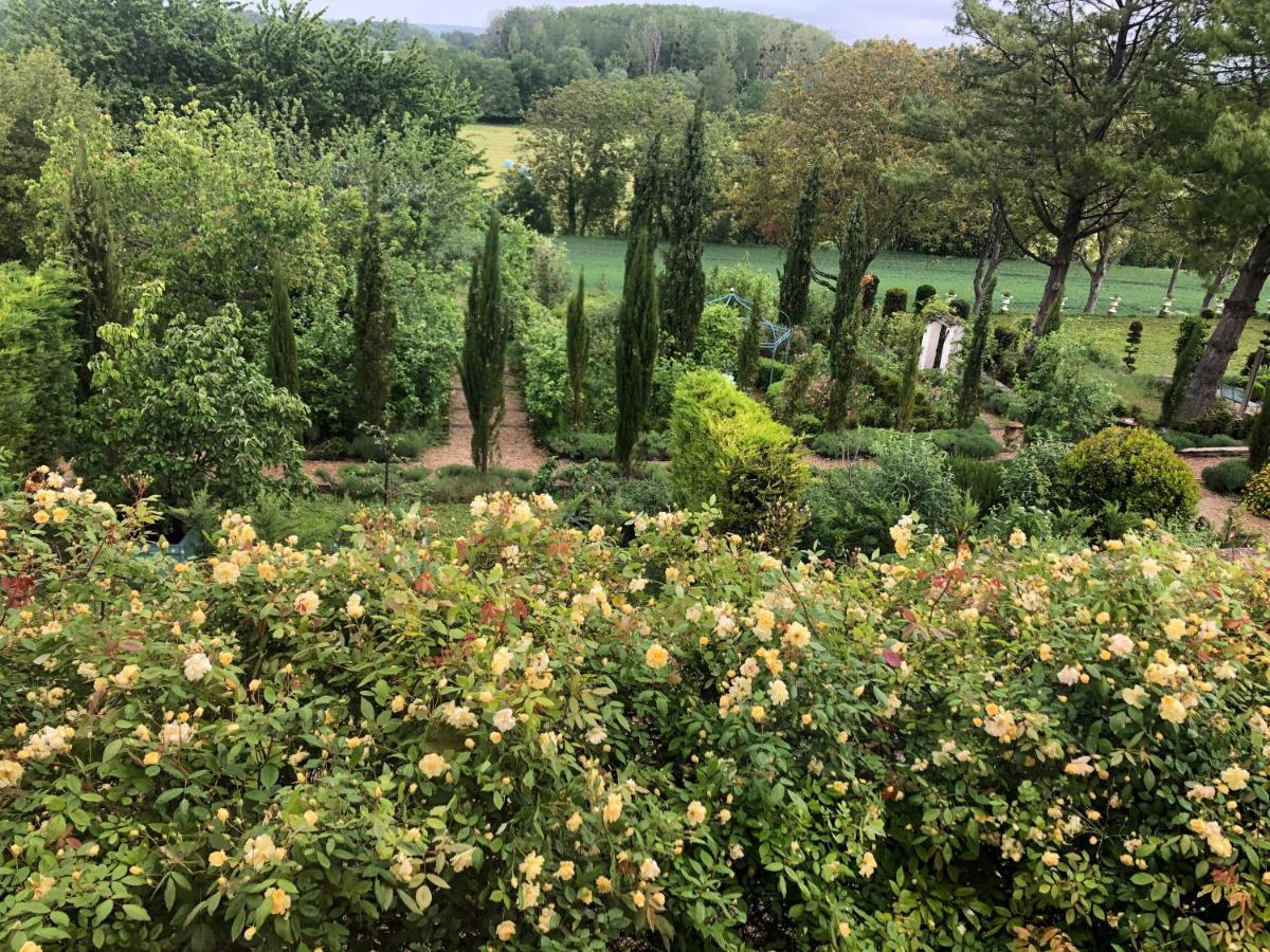 Les Jardins Haute Couture Huismes Eksteriør billede