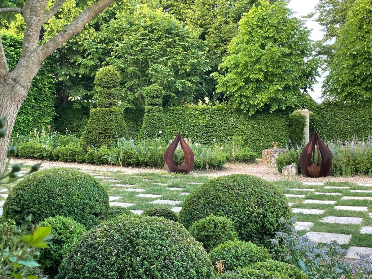 Les Jardins Haute Couture Huismes Eksteriør billede